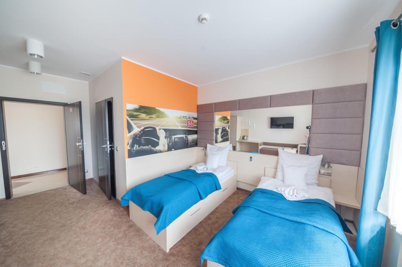 Motel S5 Zbrachlin Esterno foto